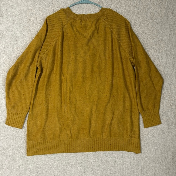 Old Navy Women's Sweater Size XXL  Round Neck Long Sleeve.  Beach Preppy - Picture 3 of 4
